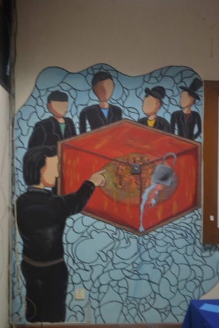 Dalam mural ini terkandung  pesan bahwa kepentingan segelintir orang akan mengorbankan nasib orang banyak.