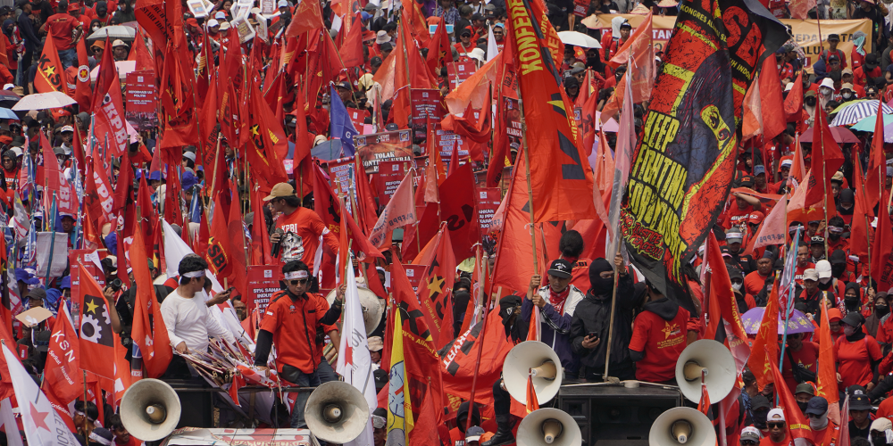 Aparat Kepolisian Kembali Melakukan Tindakan Represif, Brutal, Sewenang-wenang, dan Melawan Hukum pada Massa Aksi