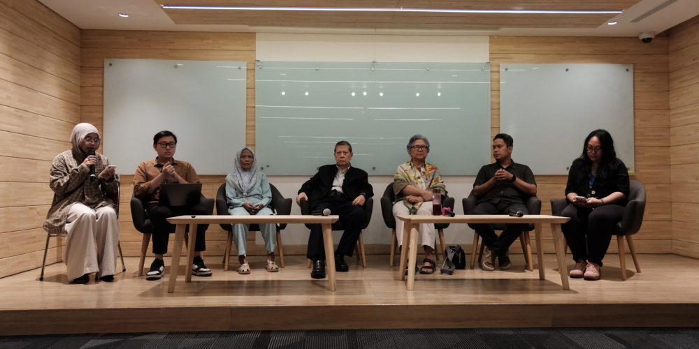 Koalisi Masyarakat Sipil Melawan Impunitas mengadakan konferensi pers, Selasa, 7 April 2026, di kantor Amnesty International Indonesia, mengenai Kesimpulan yang dimasukkan ke PTUN pada perkara gugatan ucapan Fadli Zon terkait Pemerkosaan Massal Mei 1998.